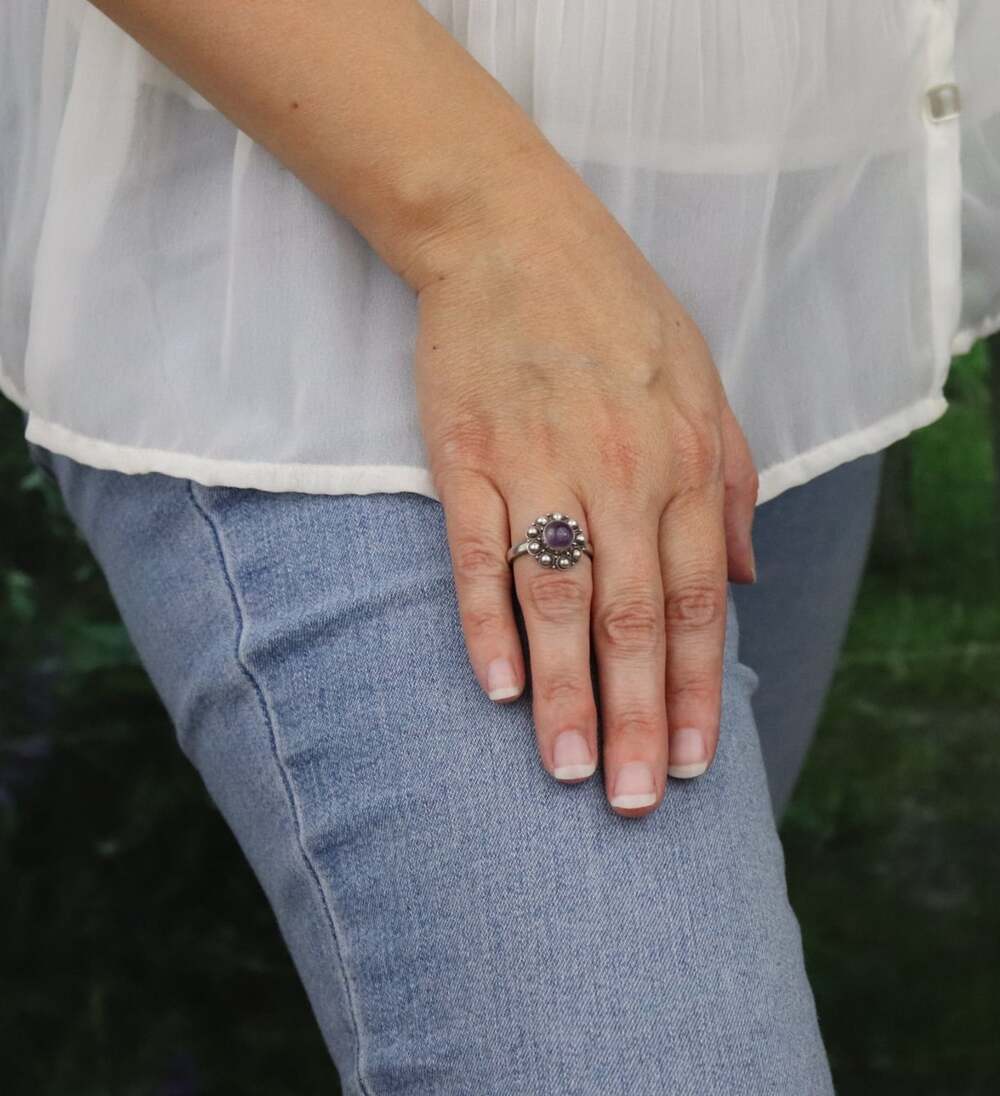 Sterling Silver Natural Purple Amethyst Flower Ring Size 6 3/4 - Picture 3 of 7